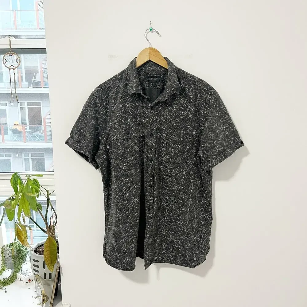 Banana Republic Gray Print Button Up Camden Fit Top Size XL